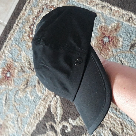 2x*Host Pick*Layer 8 UPF 40+ ladies running hat - Picture 2 of 12